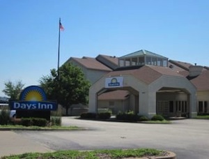 Days Inn & Suites St. Louis/Westport property information