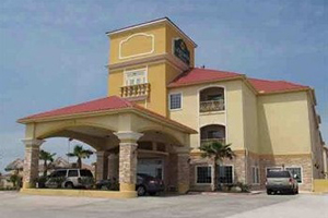 La Quinta Inn & Suites Galveston Seawall West property photo