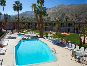 Palm Springs Travelodge property photo