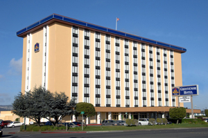 BEST WESTERN PLUS Grosvenor Airport Hotel property photo