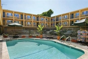 Napa Valley Hotel & Suites - A 3 Palms Resort property photo