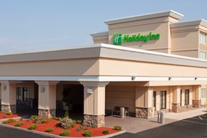Holiday Inn Hotel & Suites BOSTON-PEABODY property information