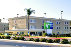Holiday Inn Express San Diego SeaWorld - Beach Area property photo